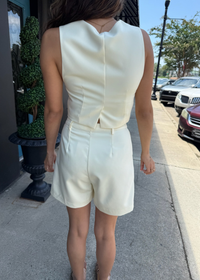 Season's Bloom Pleated Shorts - Butter Yellow