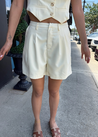 Season's Bloom Pleated Shorts - Butter Yellow