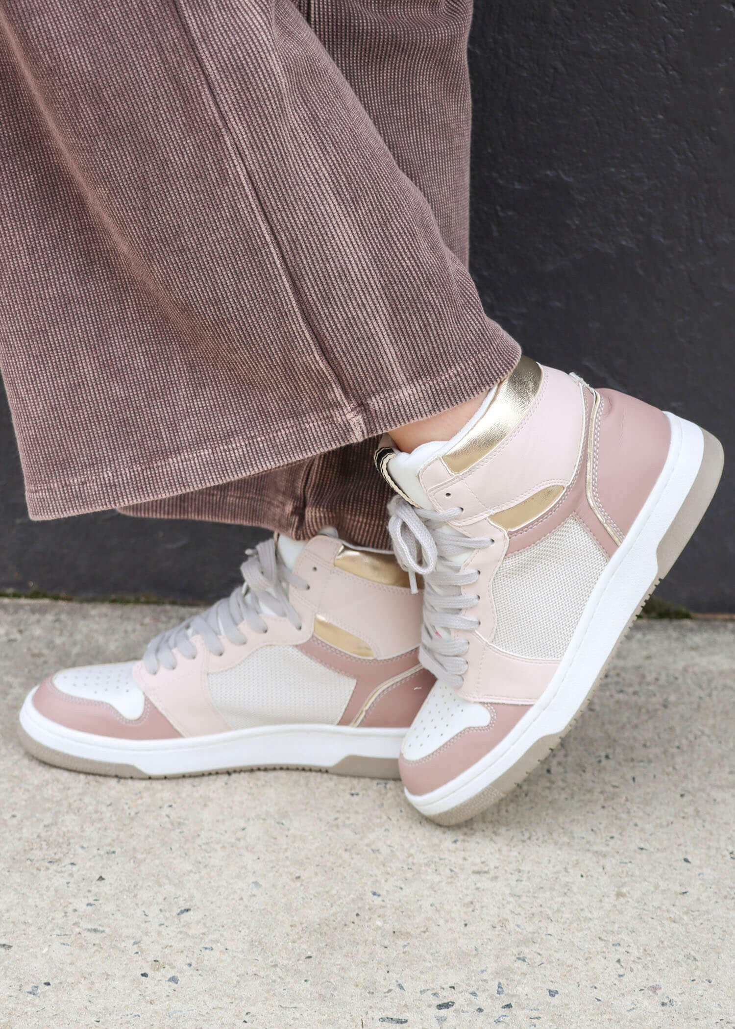 Rebecca High-Top Sneaker Mauve