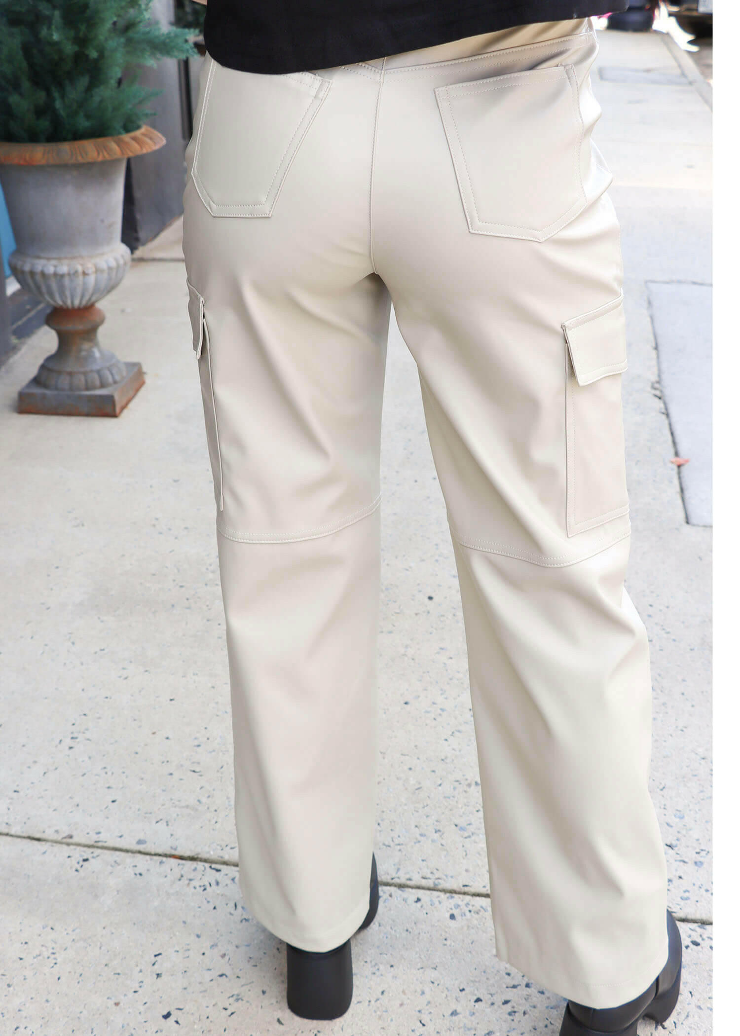 In The Zone Cargo Pants - Cream