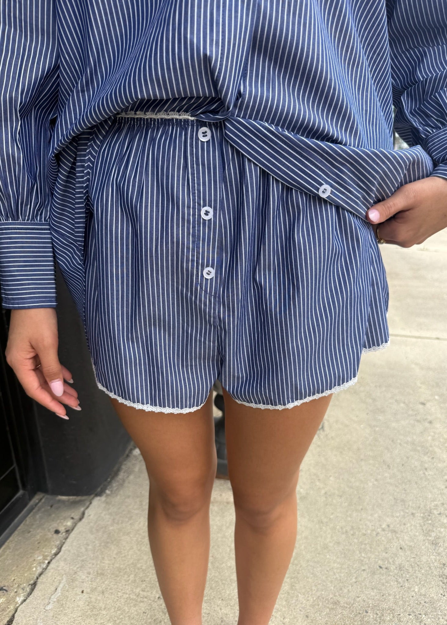 Elise Striped Shorts - Navy/White