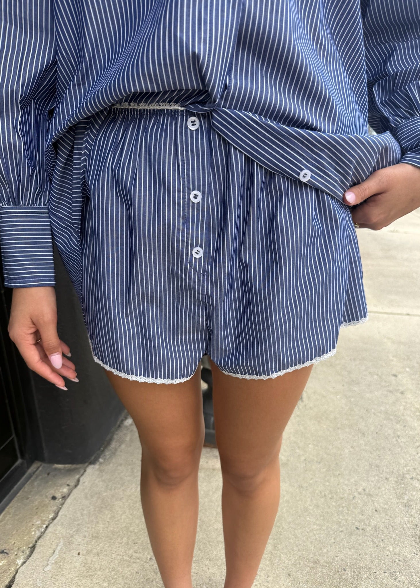 Elise Striped Shorts - Navy/White