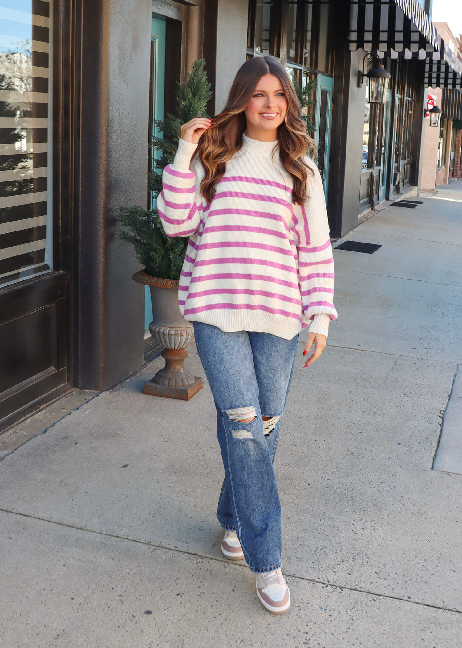 Read Between The Lines Oversized Sweater - White/Pink