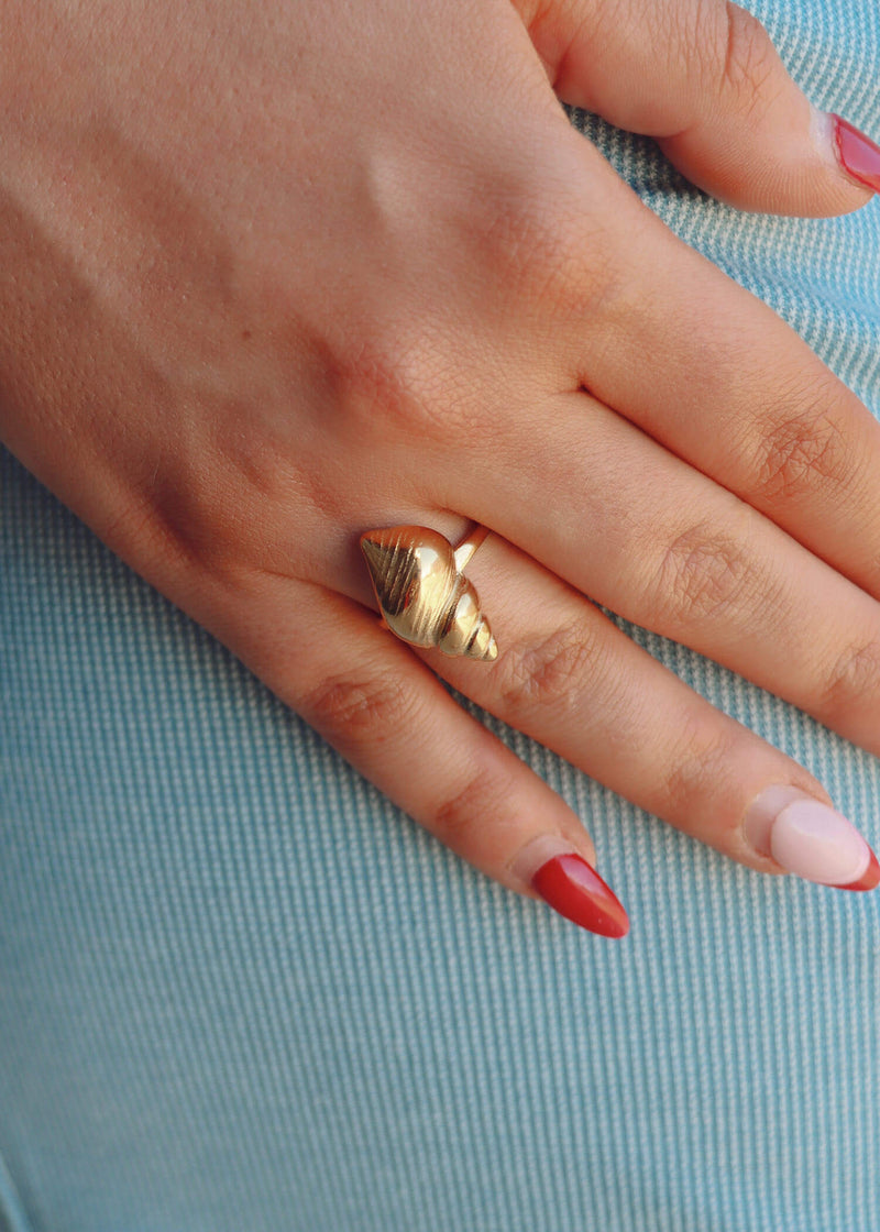 Natica Ring - Gold