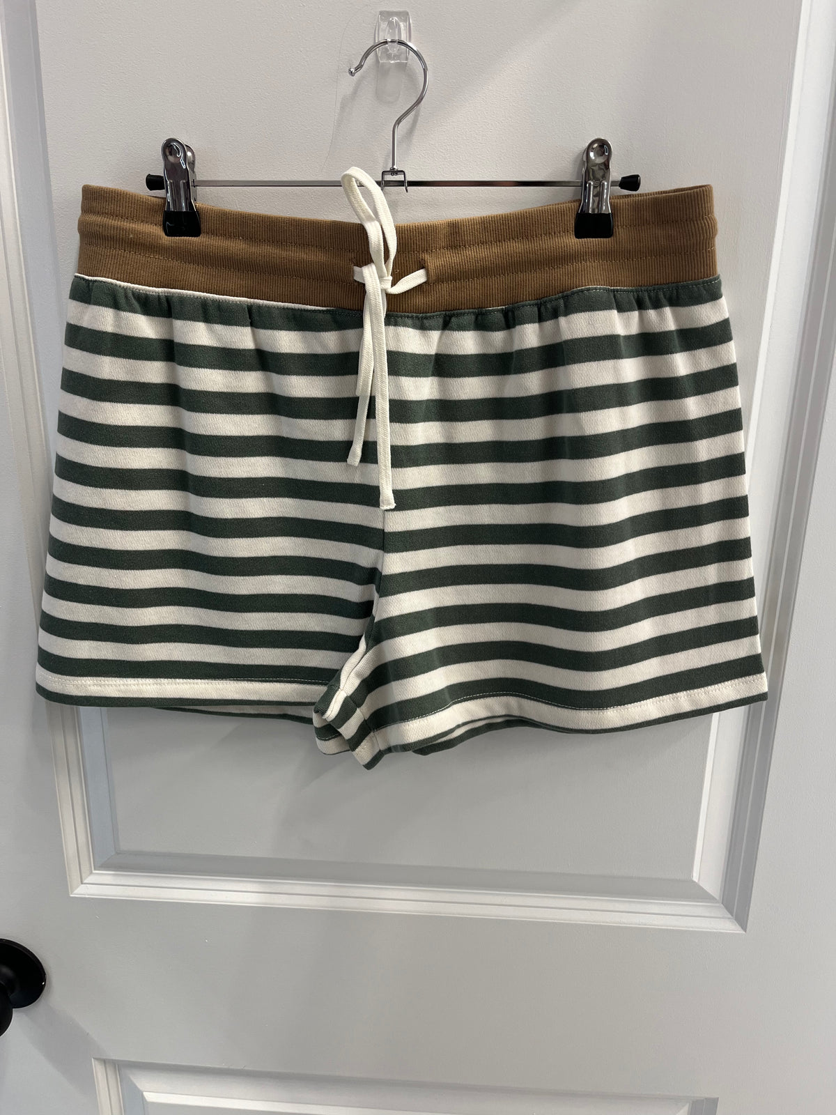 Low Key Stripe Short - Monstera