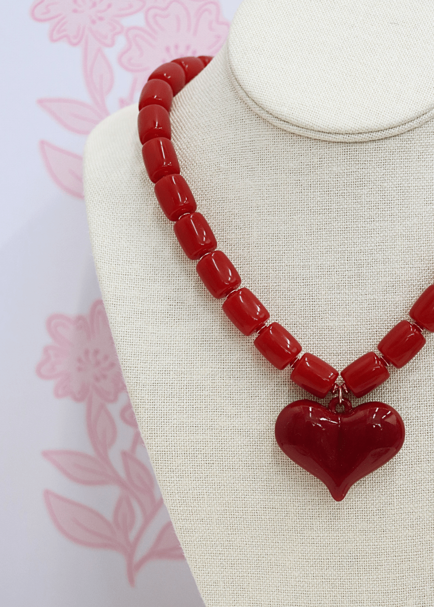 Acrylic Heart Pendant Necklace Set - Red