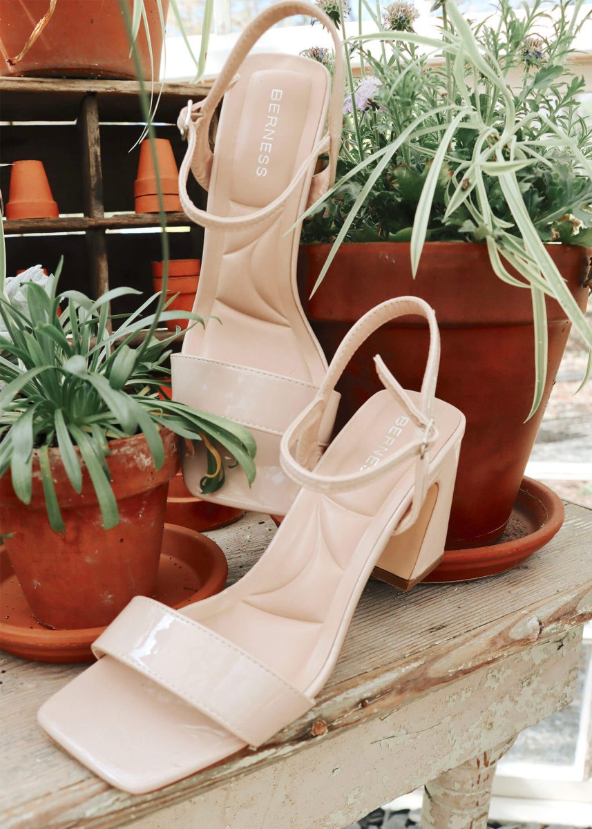 Alexandria Heel - Nude