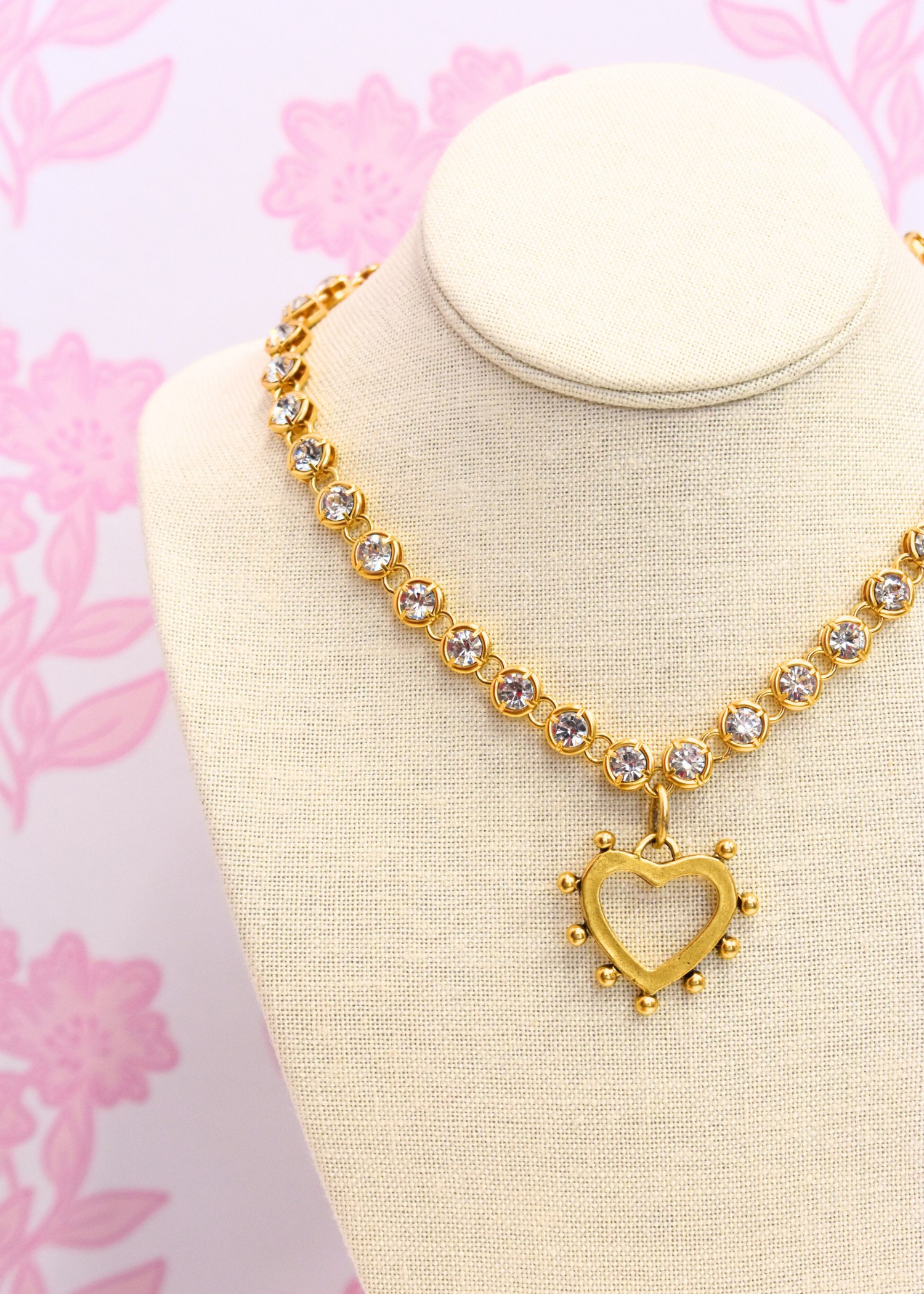 Gold heart and sparkle necklace with delicate gemstone chain