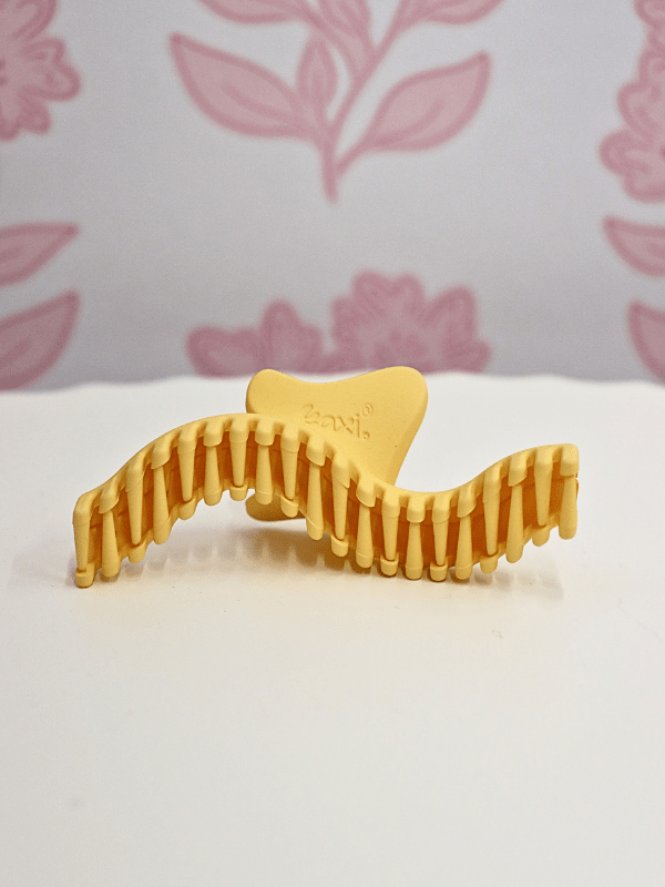 Midi Wavy Hold Everything Claw Clip - Matte Butter Yellow - MerciGrace BoutiqueHair Clips