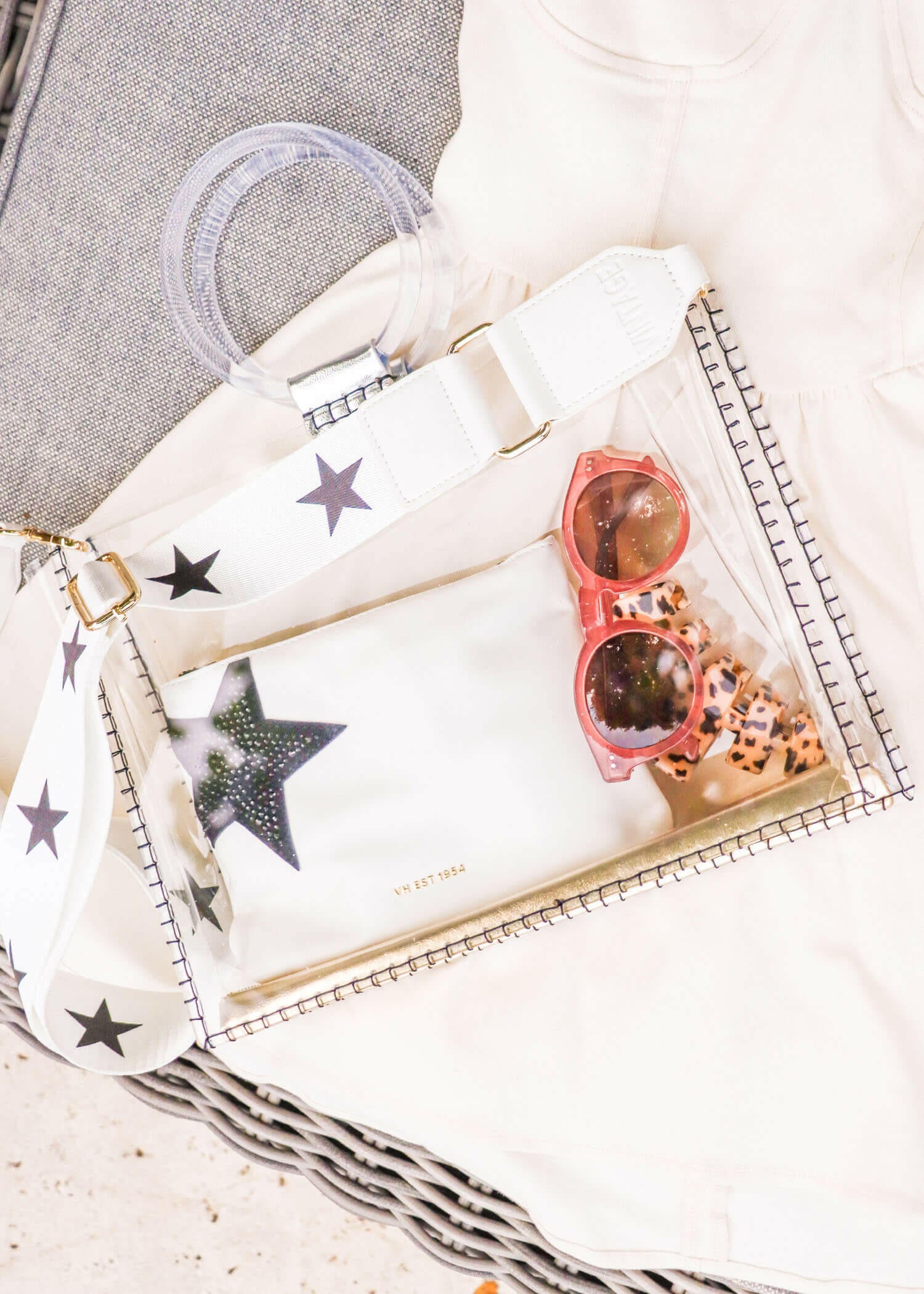 True Star Handbag - White/Black Hand Bag MerciGrace Boutique.