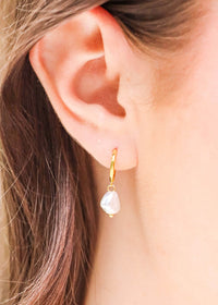 How I'm Feelin' Pearl Drop Earrings - Gold Necklace MerciGrace Boutique.